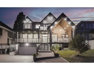 Stunning custom-built home in the highly desirable Sullivan Station neighborhood.This pristine,virtu...