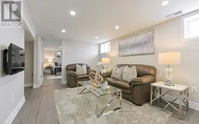 BSMT - 733 GORHAM STREET Newmarket (Gorham-College Manor), Ontar