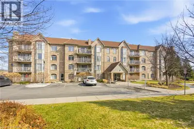 Lifestyle and Location! This beautifully updated 2 bed, 2 bath condo in Aldershot's sought after Oak...