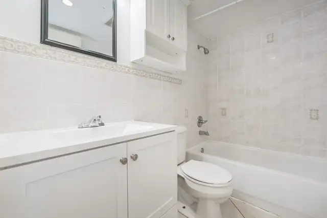 Furnished Student Rooms Available Steps From Laurier! in Room Rentals & Roommates in Kitchener / Waterloo - Image 8