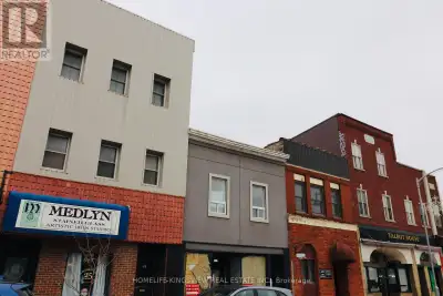 Situated on one of St. Thomas's main thoroughfares, this storefront offers excellent exposure with s...