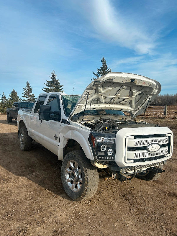 2012 F350 Part out in Auto Body Parts in Edmonton