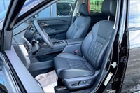 Heads Up Display,hands Free Power Liftgate,navigation,quilted Leather Seats,bose Premium 10 Speaker... (image 8)