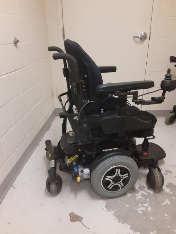Power wheelchair in Health & Special Needs in Muskoka - Image 4