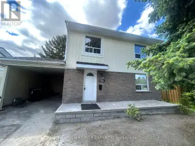 Located in a prime area of Scarborough, this spacious and beautifully maintained home offers the per...