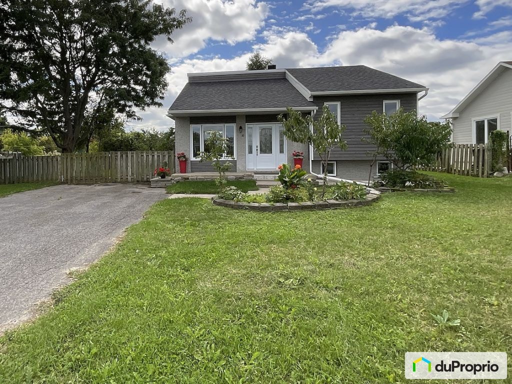 $544,000 - Raised Bungalow for sale in St-Antoine-sur-Richelieu — photo 2