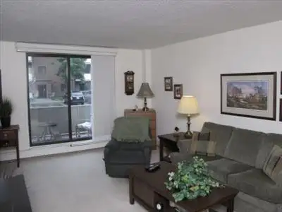 SPACIOUS 2 BEDROOM APARTMENT FOR RENT IN ST. THOMAS! SELECT APARTMENTS REVITALIZED WITH MODERN FINIS...