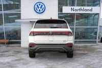 2025 Volkswagen Taos Comfortline Pure White 1.5L I4 Turbocharged DOHC 16V LEV3-SULEV30 174hp 8-Speed... (image 4)