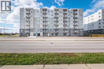 Welcome this 6th-floor unit in a desirable East Windsor location at the corner of Banwell and Firgro...