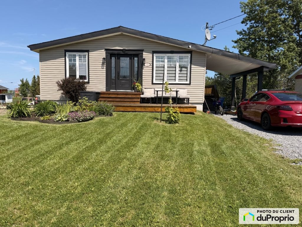 $375,000 - Bungalow for sale in Gaspe — photo 2