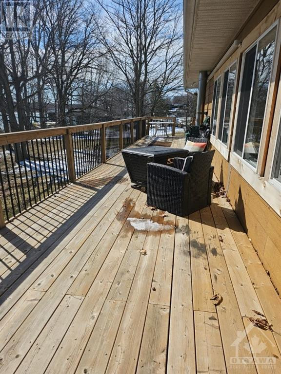 225 JOHNSON BAY LANE Gananoque, Ontario in Houses for Sale in Kingston - Image 4