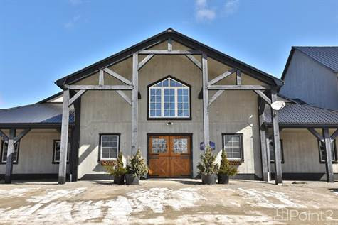 Homes for Sale in Carlisle, Hamilton, Ontario $3,750,000 in Houses for Sale in Hamilton