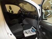 2021 Nissan NV200 SV Cargo Van L4, 2.0L, pw, pl, air, back up camera, 172,000km comes with cargo div... (image 9)