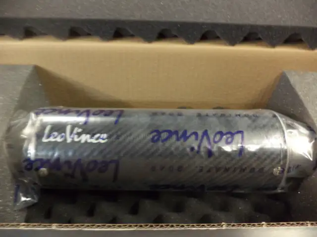 2013-17 kawasaki 300 leo vince slip on pipe in Other in London - Image 3