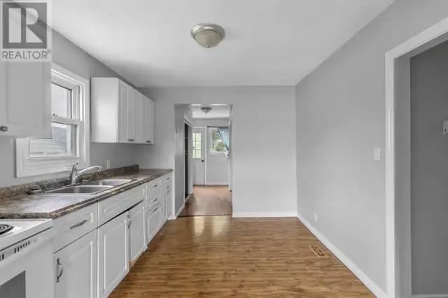 561 Wellington ST W Sault Ste. Marie, Ontario in Houses for Sale in Sault Ste. Marie - Image 12