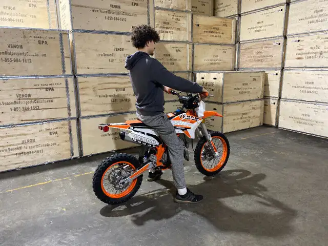 125CC DIRT BIKE | NEW | VENOM | PIT BIKE | KIDS DIRT BIKE 125CC in Dirt Bikes & Motocross in London - Image 12