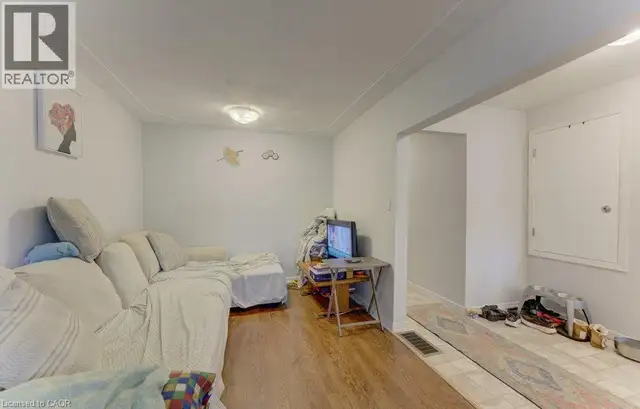 174 GLEN Road Kitchener, Ontario in Houses for Sale in Kitchener / Waterloo - Image 7