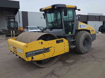 2016 DYNAPAC CA2500D 84in. SMOOTH DRUM ROLLER, A/C CAB, 2655 HOURS 2016 Dynapac CA 2500D Call or Tex...
