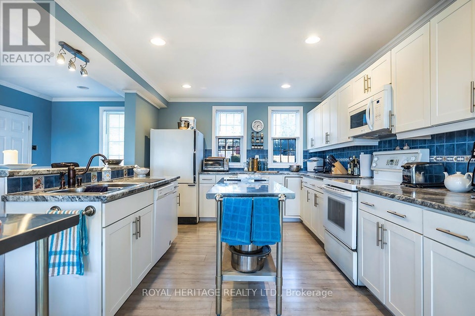 64 Cedar Grove Drive Scugog, Ontario, photo 6 of 21