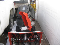 ARIENS TOP OF THE LINE SNOW BLOWER BLOW OUT