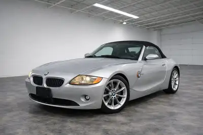 2003 BMW Z4 2.5i 2.5L Inline 6 Convertible Roadster This 2003 BMW Z4 2.5i is powered by a 2.5L Inlin...