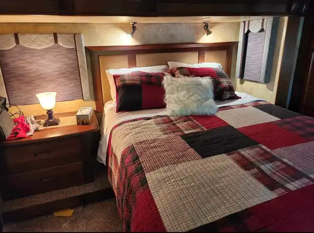 2012 Keystone RV in RVs & Motorhomes in Victoriaville - Image 5