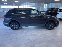 This *2024 Volkswagen Tiguan Comfortline 4MOTION AWD* is a well-equipped and versatile compact SUV l... (image 4)