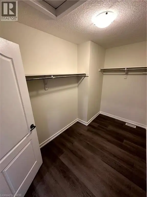 7 ABERCROMBIE Crescent Brampton, Ontario in Long Term Rentals in Mississauga / Peel Region - Image 32