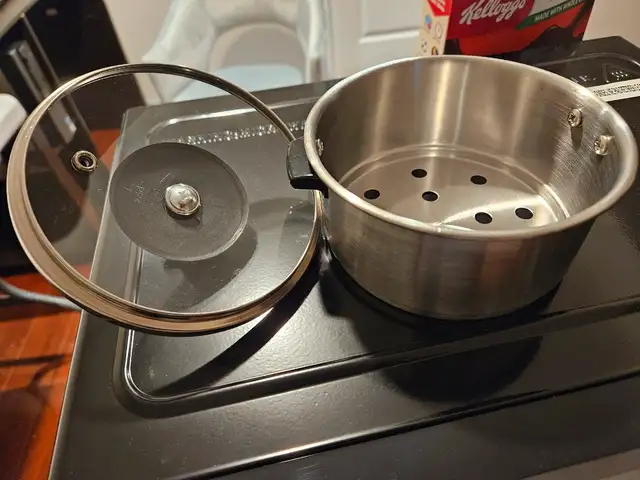 BRAND NEW - Wolfgang Puck Stainless Steel Steamer with Glass Lid in Other in Mississauga / Peel Region - Image 4