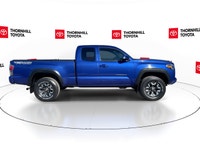 Thornhill Toyota Proudly Presents This Blue 2022 Toyota Tacoma 4x4 Access Cab 6A with TRD OFFROAD Pa... (image 8)