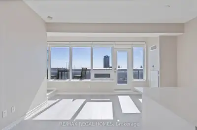 Price: $725,000/ $2,750/mo Live at Bliss Condos in a spacious 1+den/1.5 baths with modern finishes....
