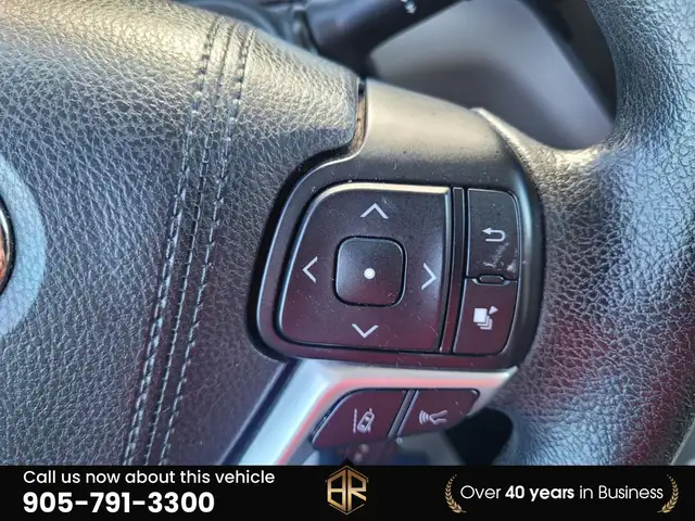 2018 Toyota Sienna LE | AWD | Power doors in Cars & Trucks in Mississauga / Peel Region - Image 15