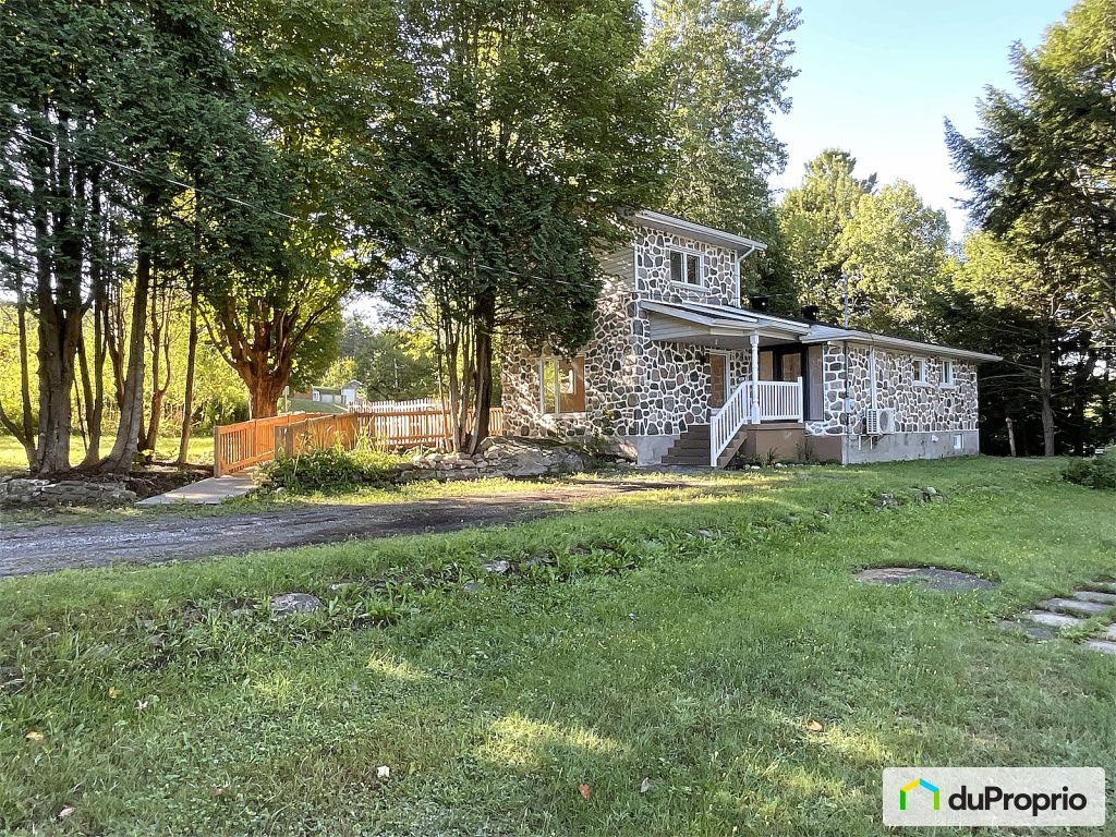 $379,000 - 2 Storey for sale in Victoriaville — photo 2