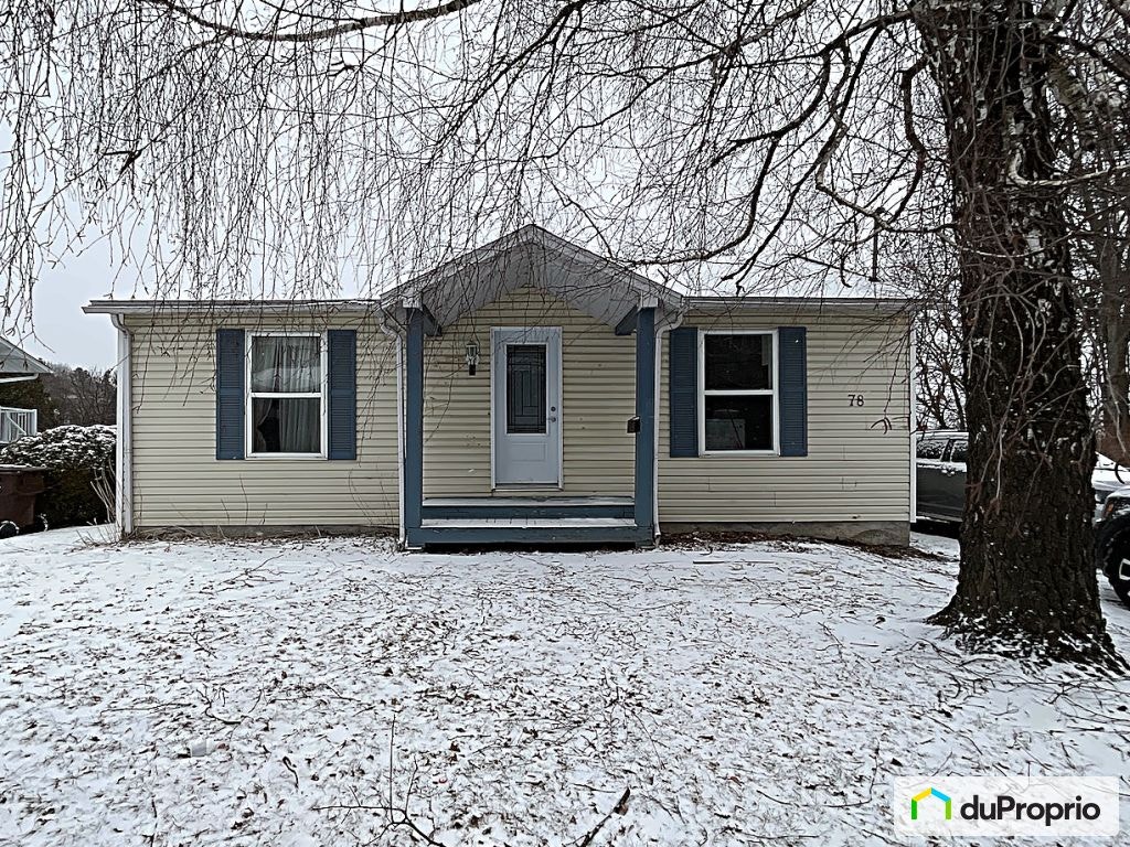 $348,000 - Bungalow for sale in Sherbrooke (Jacques-Cartier) — photo 1