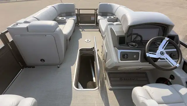 2024 Regency 230 LE3 Sport With 250L Tritoon Pontoon Boat in Powerboats & Motorboats in Vernon - Image 22