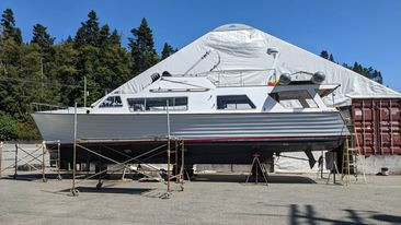 Unique 48 Ft Cabin Cruiser Ready for Serious Cruising in Powerboats & Motorboats in Victoria - Image 3