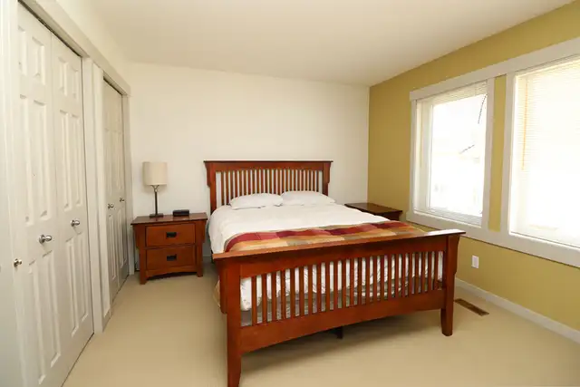 3 Bed+Den 4 Bath Townhomes FREE WiFi Cable Heat from $2550 in Long Term Rentals in Fort McMurray - Image 8