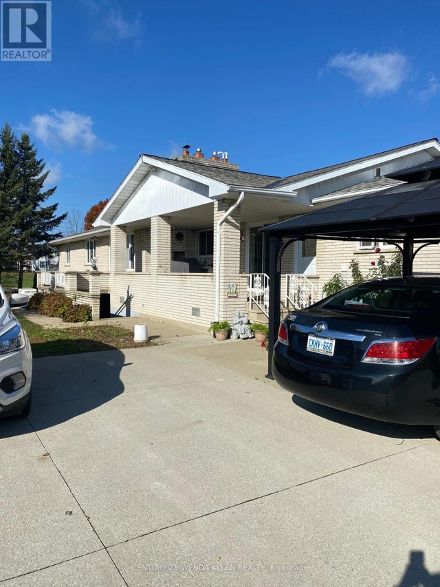 408 MERSEA ROAD 3 ROAD Leamington, Ontario Houses for Sale