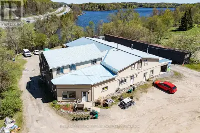 Rarely does a property offer this much versatility in one package. Situated in a high-traffic locati...