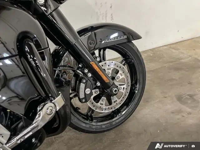 2024 Harley-Davidson FLTRK - Road Glide(TM) Limited in Sport Touring in Calgary - Image 9