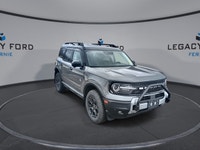 *Leather Seats, Heated Seats, SiriusXM, Apple CarPlay, Android Auto!* Looking for off-roading capabi... (image 2)