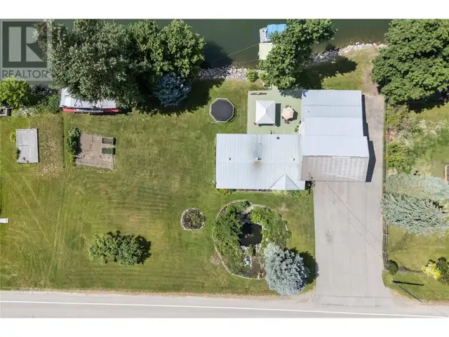 7088 97A Highway Grindrod, British Columbia in Houses for Sale in Vernon - Image 7