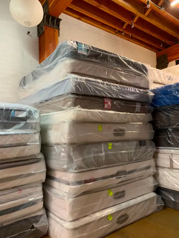 AWESOME QUEEN DOUBLE AND SINGLE SIZE USED MATTRESSES in Beds & Mattresses in Delta/Surrey/Langley - Image 2