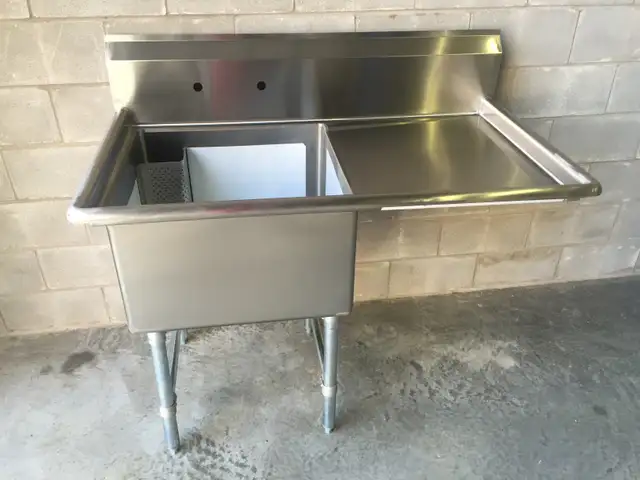 Evier 24x24 cuve bassin de stainless pour shop garage usine in Industrial Kitchen Supplies in Laval / North Shore - Image 3
