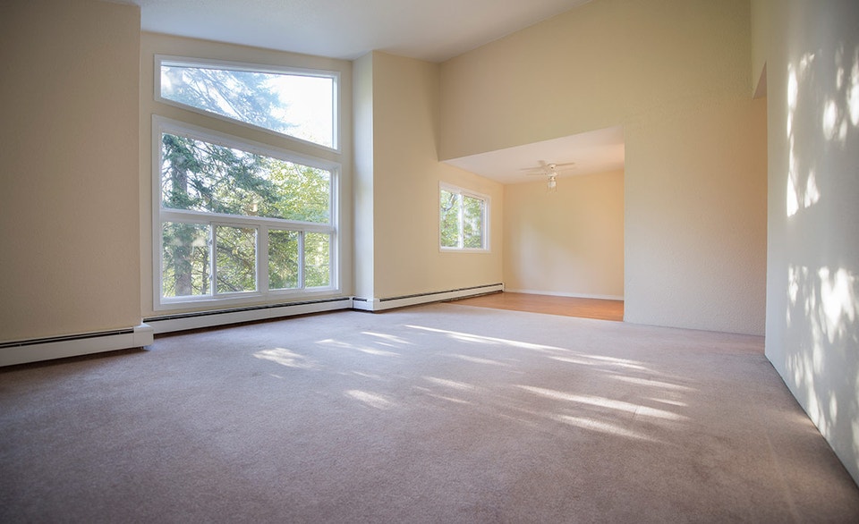 START YOUR NEXT CHAPTER IN THIS 1 BEDROOM UNIT 2