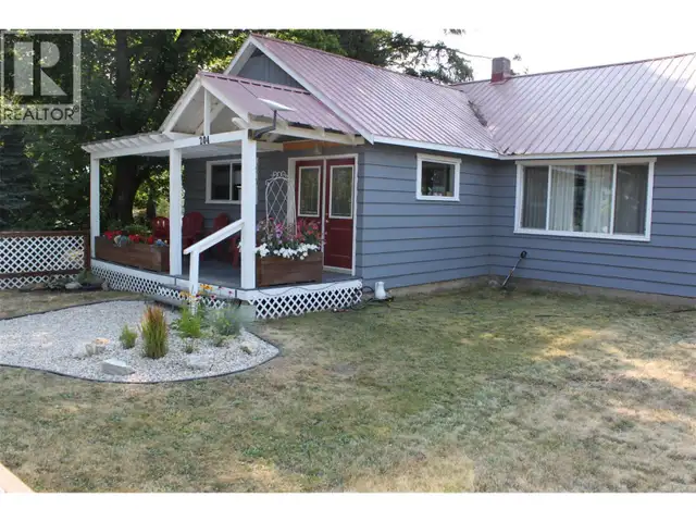 204A 5th Avenue NW Nakusp, British Columbia in Houses for Sale in Nelson - Image 24