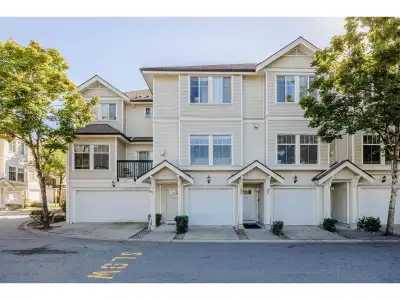 Location~ in the heart of it all! This 1400 sq ft, 3 bdrm, 3 bthrm home in popular Redwood Lane is a...