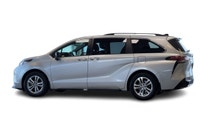Hyundai of Regina 444 Broad Street Regina, SK, S4R 8R8 Phone: 855-219-9695 Recent Arrival! 2022 Toyo... (image 8)