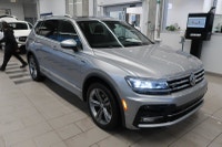 Tiguan Highline R-LINE 2.0L 4MOTION, CARFAX SANS ACCIDENT, Banc Chauffant, Toit Ouvrant, NAV Finance... (image 2)
