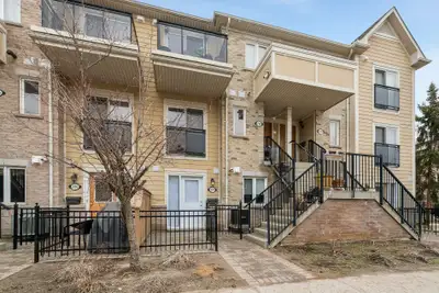 This suite is surrounded by gorgeous parks, great schools, visitor parking, close to public transit...